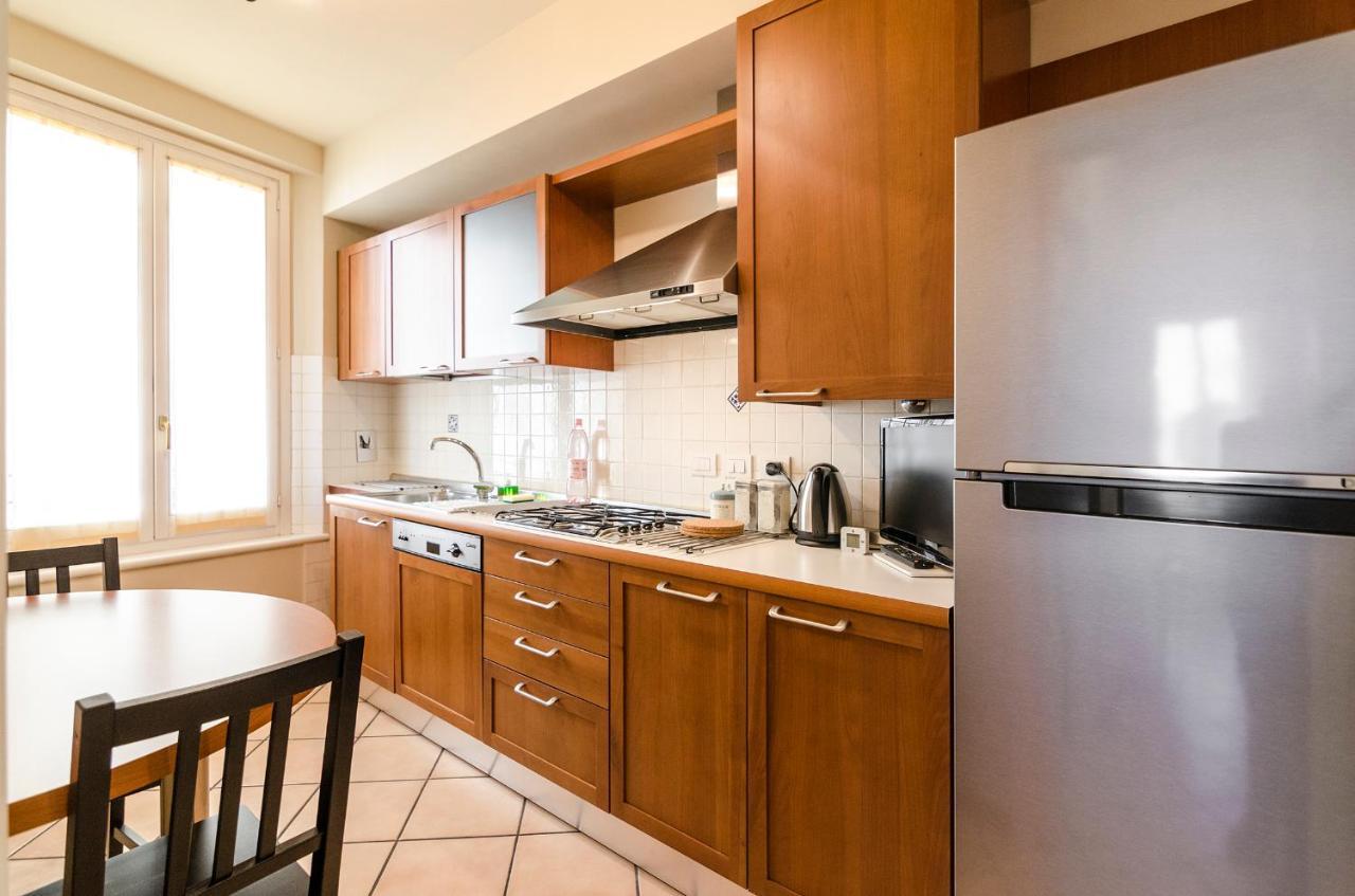 Apartamento Flat 13: Elegante E Luminoso Con Terrazzo Privato Bolonia Exterior foto